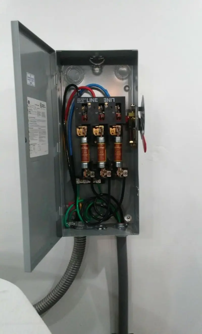 Three-phase disconnect switch installed for Electrical Wiring & Rewiring in Reynolds